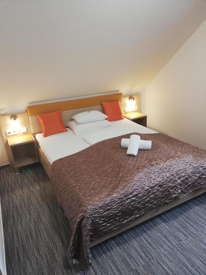 Hotel Dolce Vita Balatonkenese Buitenkant foto